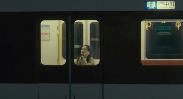 映画『半世界』電車で膝から崩れる池脇千鶴